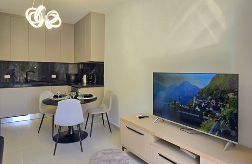Golem Apartment | Happy Stay Apartment by the Sea 093, Durres, Albania