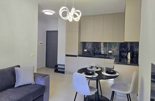 Golem Apartment | Happy Stay Apartment By The Sea 092, Durres, Albania
