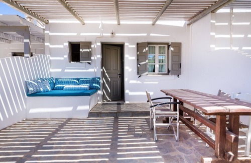 Schoinousa House | Harama Hotel - Deluxe triple room with sea view