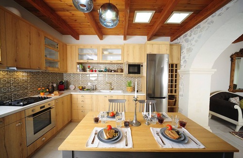 Gerakari Villa | Hawk Villa, Timeless Village Escape with Pool
