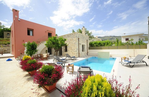 Gerakari Villa | Hawk Villa, Timeless Village Escape with Pool