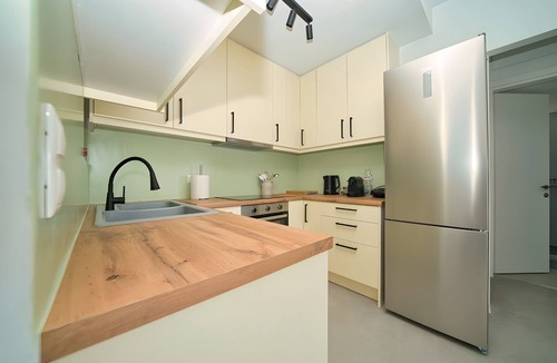 Papastavraiika Apartment | Heli View Apartment with Private Pool and Sea View