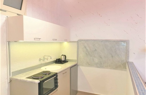 Piskopiano Apartment | Hermes Korifi Suites private apartment