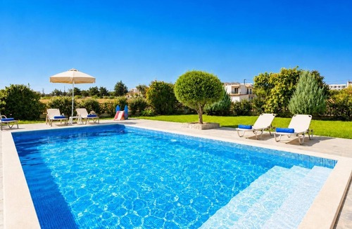 Gennadi Villa | Hermione Villa - Four Bedroom Villa, Sleeps 8
