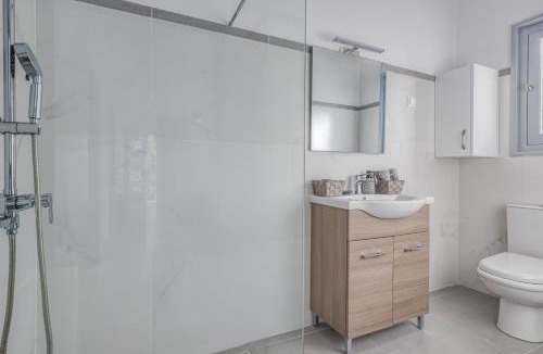 Achilleio Apartment | Hidden Beach
