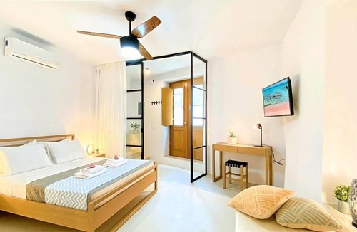 Paralia Kourna Apartment | Holiday apartment Yeoryioupolis Kriti for 1 - 14 persons with 6 bedrooms - Holiday apartment