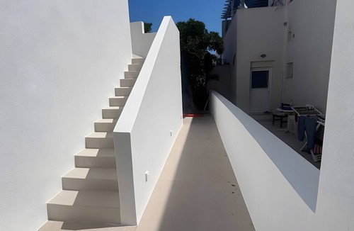 Antiparos House | Holiday Home 'Bluewaves Sunstone Terrace House' with Private Garden, Balcony and Wi-Fi