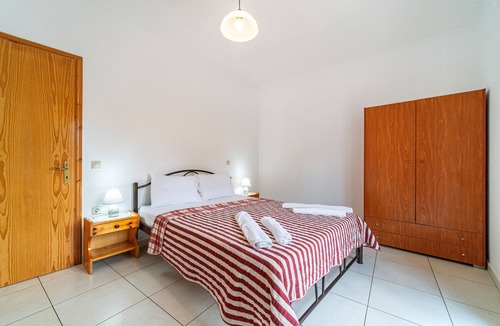 Kato Korakiana House | Holiday Home 'Cds' with Mountain View, Wi-Fi and Air Conditioning