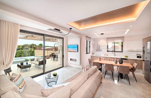 Georgioupolis House | holiday home "Minaos8" with private pool