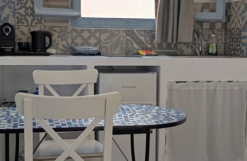 Grikos House | Holiday Home 'Pico Bello Patmos 28' with Sea View, Wi-Fi and Air Conditioning