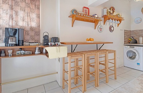 Perigiali House | Holiday Home 'The Sea Martin' with Sea View, Wi-Fi and Air Conditioning
