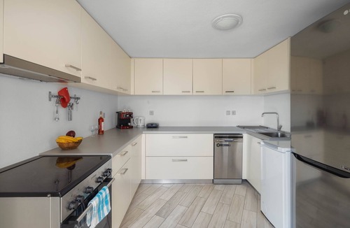 Ganema House | Holiday Home 'Villa Ganema 2' with Private Pool, Wi-Fi and Air Conditioning
