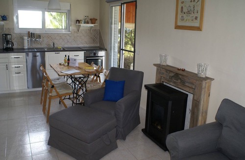 Asklipiio House | Holiday Home with Garden in Kritinia