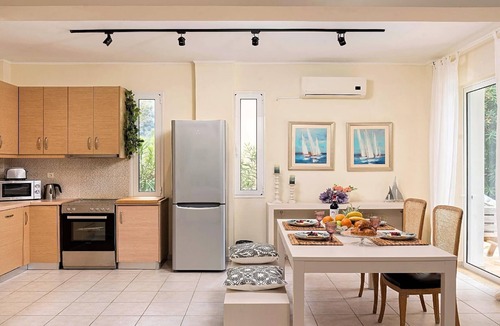 Georgioupolis House | Holiday house Kourna for 1 - 14 persons with 5 bedrooms - Holiday house