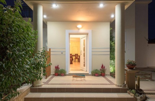 Pastida House | Holiday house Soroni for 1 - 7 persons with 3 bedrooms - Holiday house