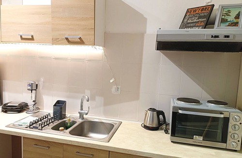 Agios Ioannis Apartment | Holiday Pension Anna, in Agios Ioannis, halfway to Glyfada beach from Corfu town