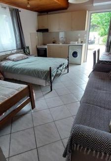 Tripoli House | Home garden and big parking