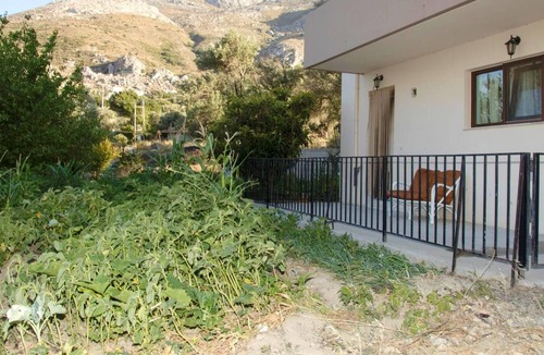 Akoumia Apartment | Homerez - Beautiful appartement for 6 ppl. with garden and terrace at Akoumia