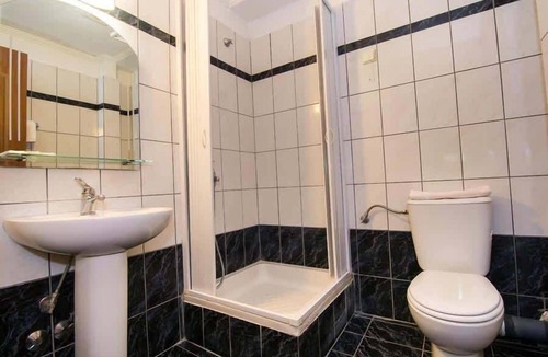 Doxato Bed & Breakfast | Hotel Alexandros-Family Quad Room