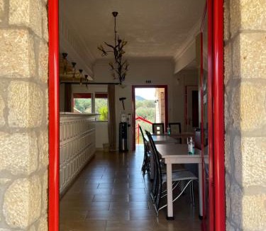 Kardamyli Hotel | Hotel Esperides