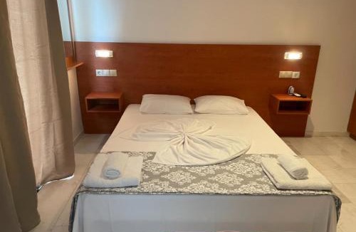 Metaxata Hotel | Hotel Kourkoumelata