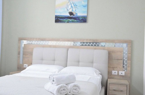 Durres Hotel | Hotel Maren Durres offers sea side room for family and couples.
