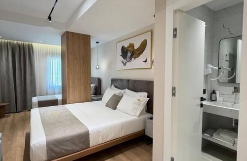Kamez Hotel | Hotel Monaco
