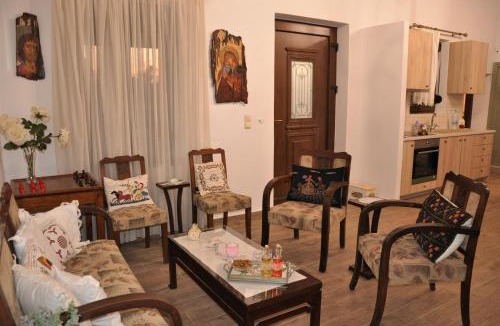 Apostoli House | House For Rent In Apostolous