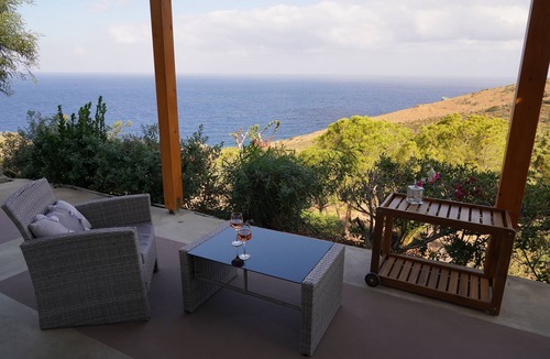 Agia Pelagia House | House of Harmony Suites | Maria