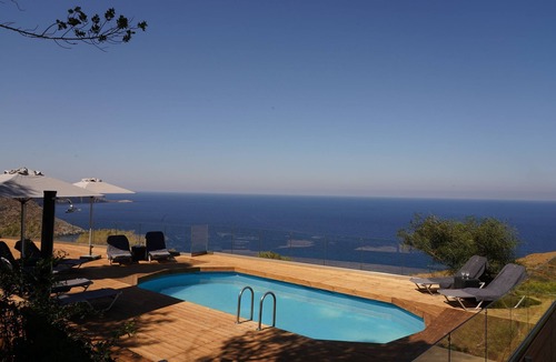 Agia Pelagia House | House of Harmony Suites | Maria