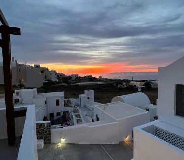 Oia Apartment | Ianthe Apartments & Villa