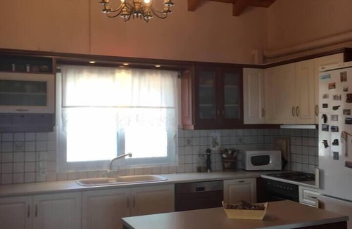 Ermionida House | Immaculate 3-Bed House in Ermioni