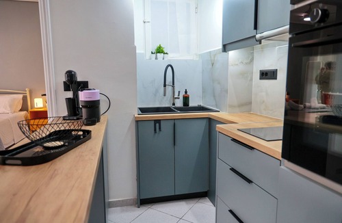 Gefira Mpania Apartment | In the heart of Nafpaktos's city center, 50m from the sea and 5' from the port.