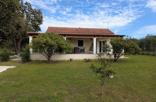 Chalikounas House | In the middle of nature! holiday home in calm neighborhood, wifi | Halikounas, C