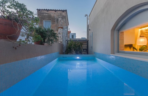 Rethymno House | In the old historical town of Rethymno,Daphne Luxury Home with a private pool