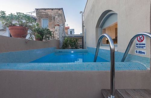 Rethymno House | In the old historical town of Rethymno,Daphne Luxury Home with a private pool