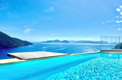 Kariotai Villa | Independent Villa With Private Pool