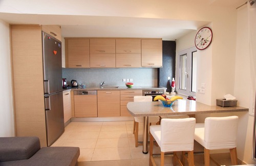 Lassi House | Infinity Beach House