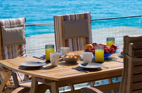 Lassi House | Infinity Beach House