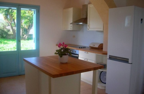 Kefalas Villa | Iremia Cottage Sleeps 4 with Sea View