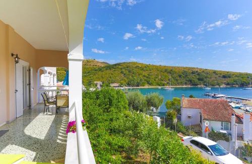 Agios Stefanos Apartment | Irena Saint Stephanos