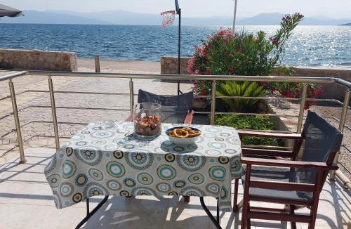 Iria Apartment | Iria Bay