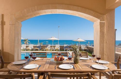 Rethymno Villa | Irida beachfront Villa for 12 steps to amenities
