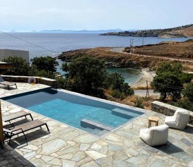 Koundouros Apartment | Iris villa