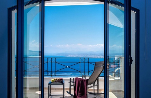 Agia Pelagia Villa | ISholidays Creta Santorini Villa