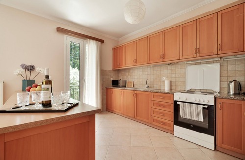 Lefkada Town Apartment | Jennifer's Apartments Lefkada – Comfortable Stay with City Views
