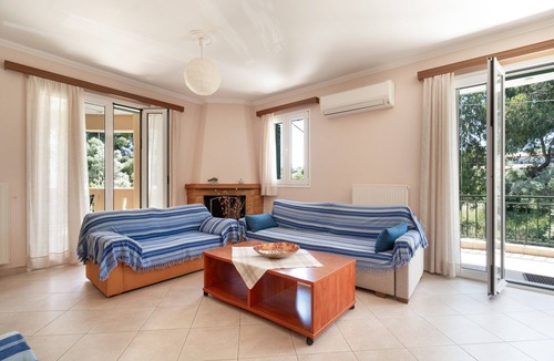 Lefkada Town Apartment | Jennifer's Apartments Lefkada – Comfortable Stay with City Views