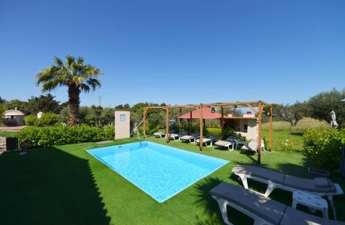 Theologos House | Jimmy's Pool House