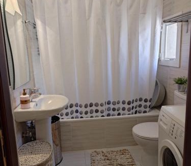 Katerini Apartment | Jordan Downtown Apartment & parking
