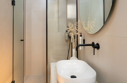 Psathi House | Junior Suite with Shared Pool